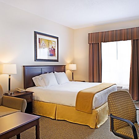 Holiday Inn Express Hotel & Suites - Slave Lake By Ihg Habitación foto