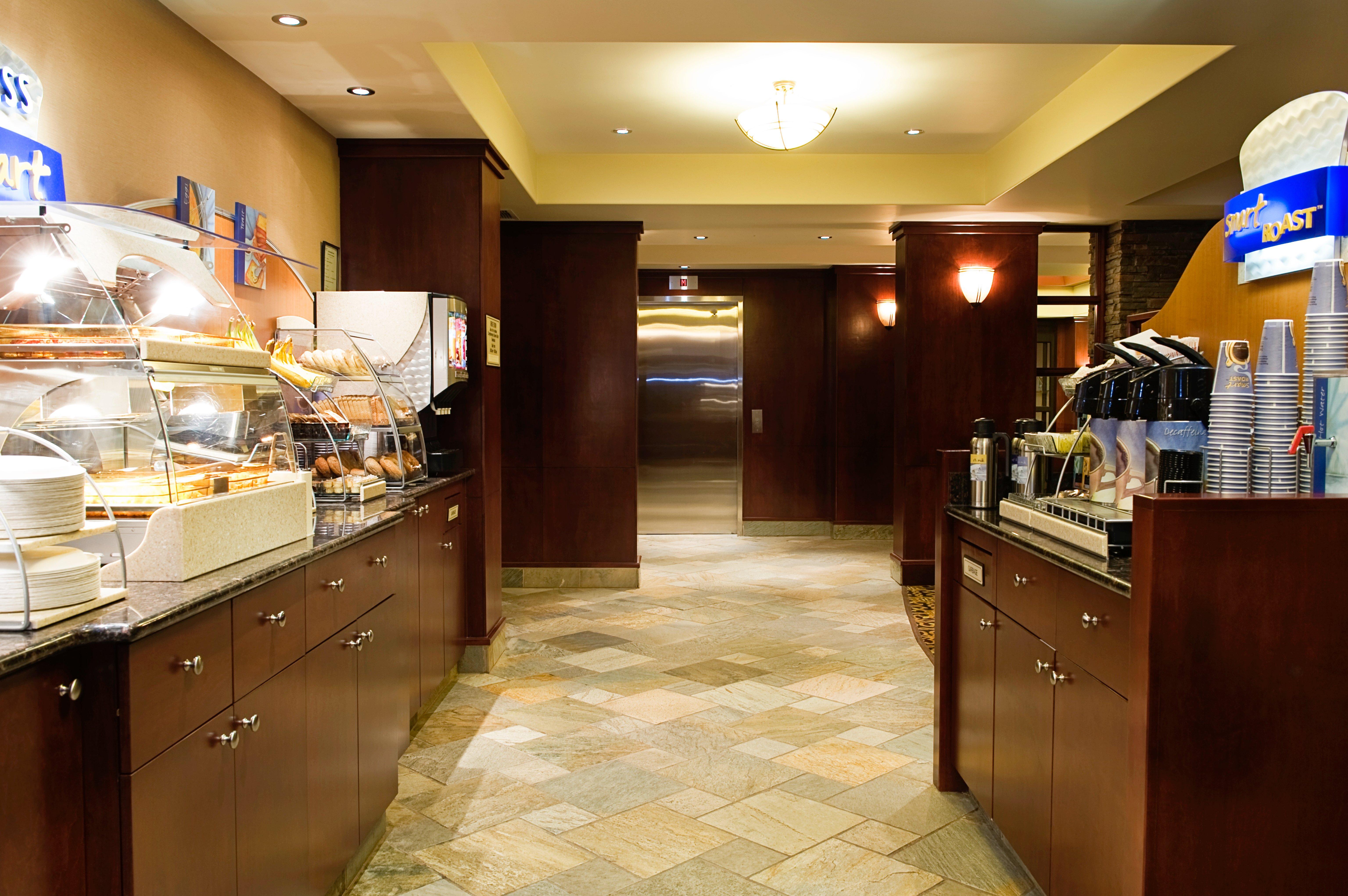 Holiday Inn Express Hotel & Suites - Slave Lake By Ihg Exterior foto