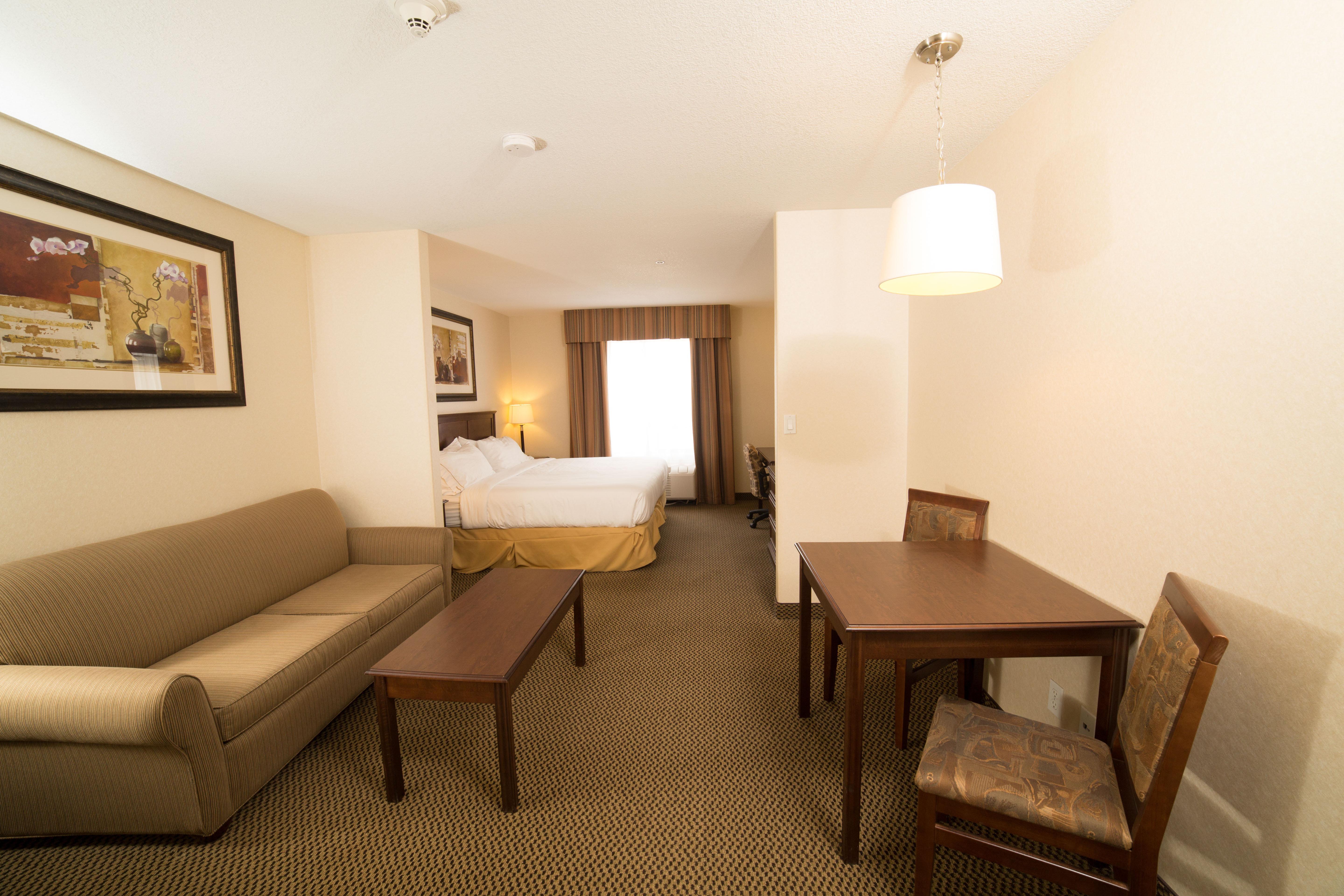 Holiday Inn Express Hotel & Suites - Slave Lake By Ihg Exterior foto