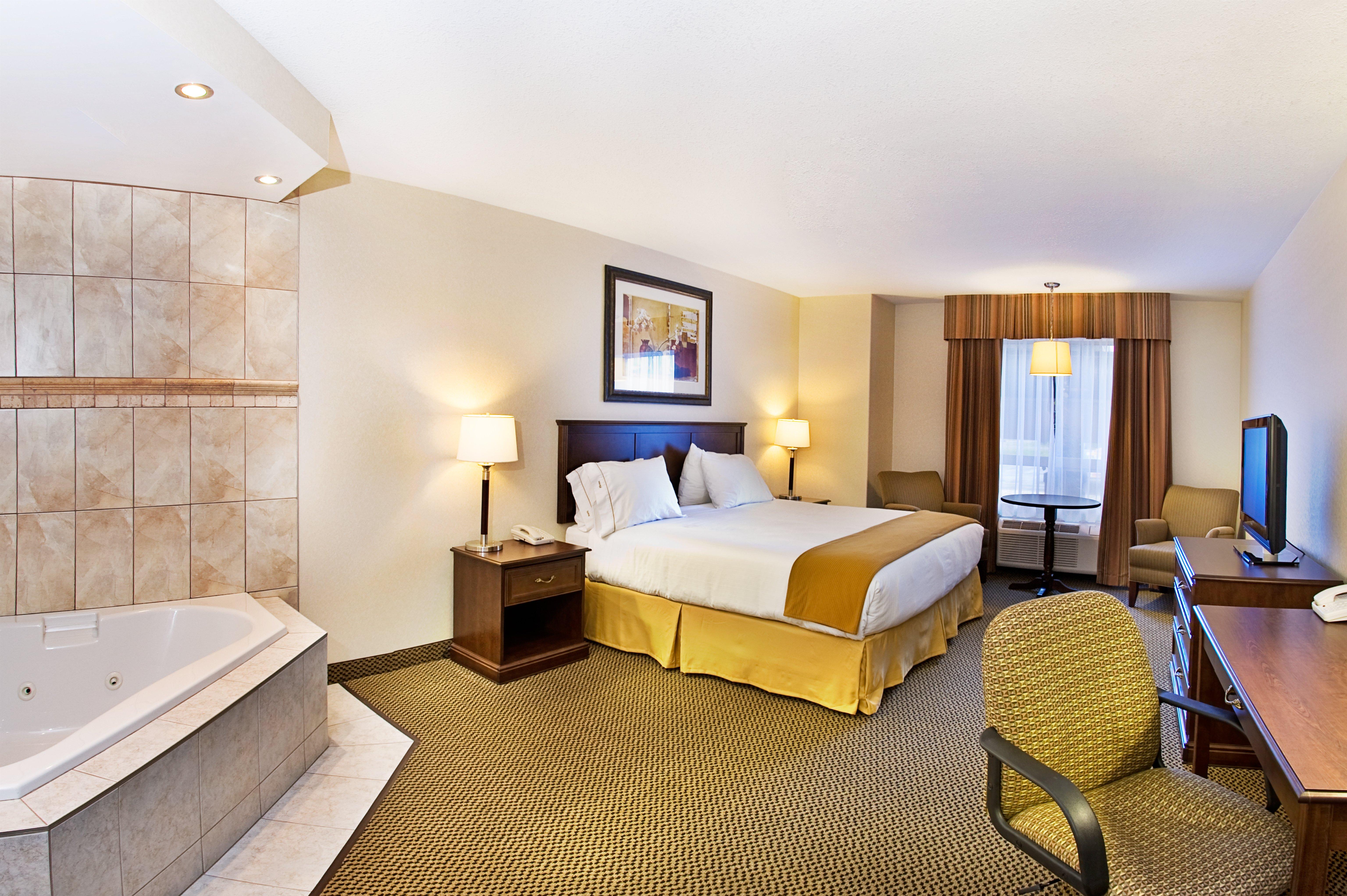 Holiday Inn Express Hotel & Suites - Slave Lake By Ihg Exterior foto