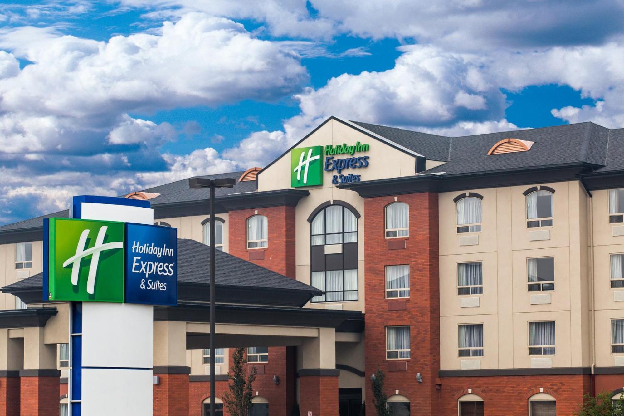 Holiday Inn Express Hotel & Suites - Slave Lake By Ihg Exterior foto
